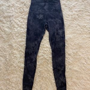 Size 8 Lululemon grey camo high rise align leggings 28 inches